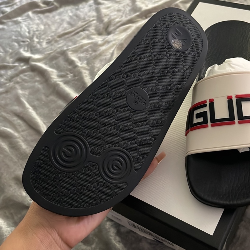 Gucci slides - Picture 3 of 4